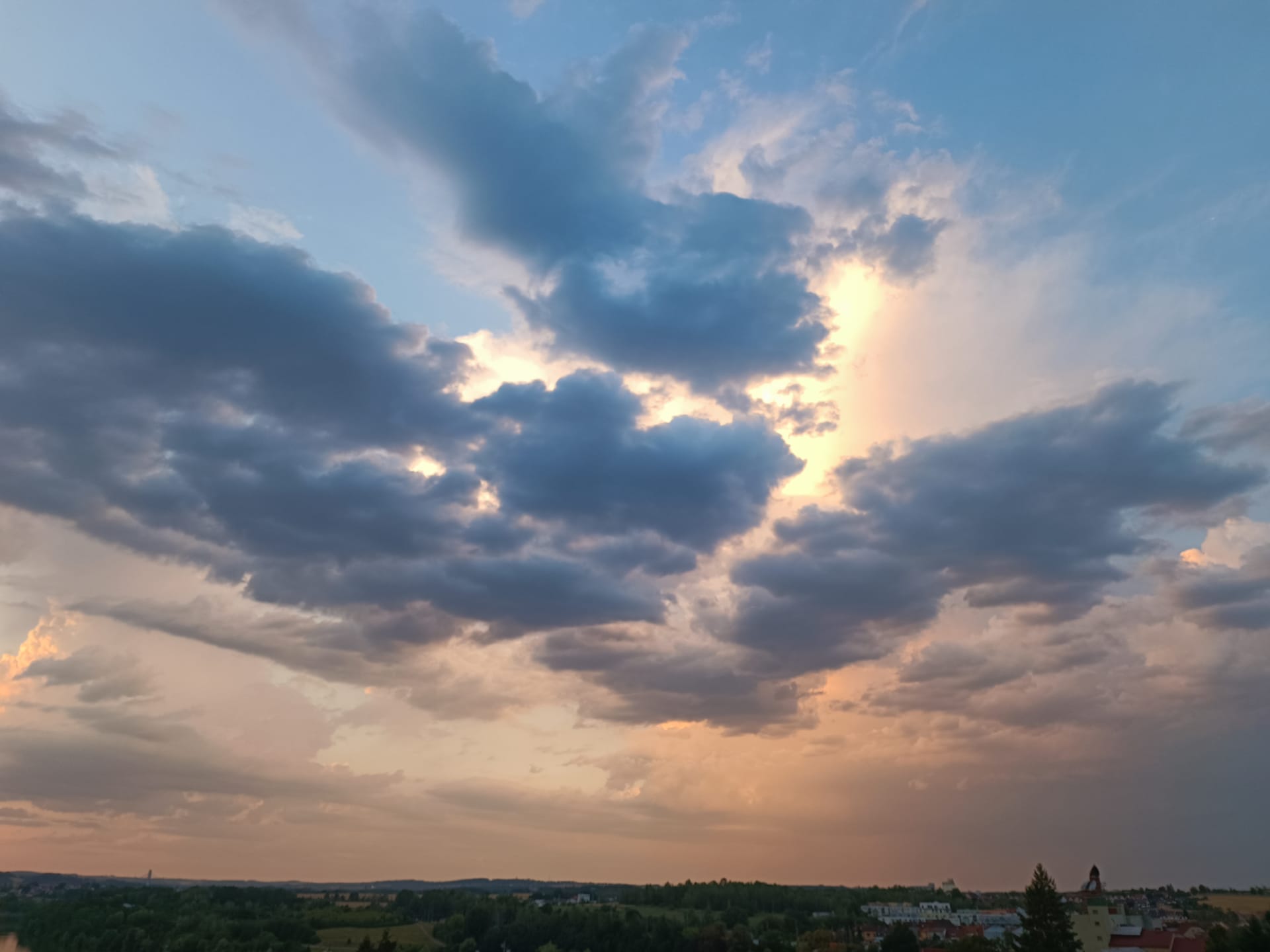 龍に雨を乞う